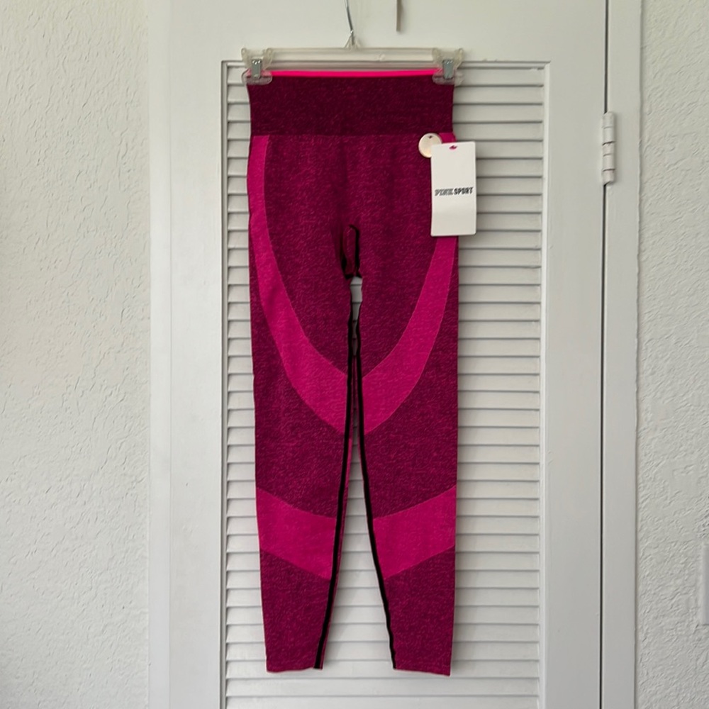 NWT VS PINK Sport Leggings
